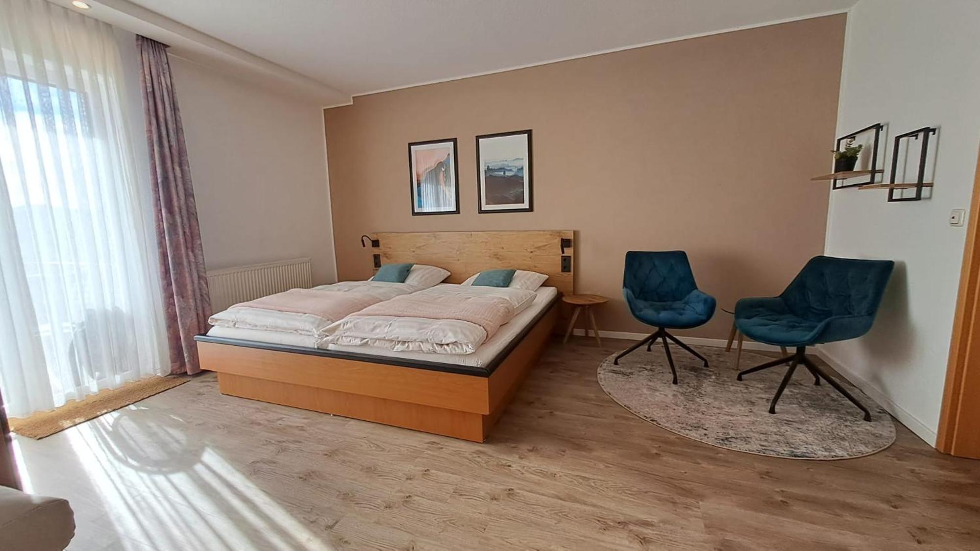 Rhoen-Hotel Sonnenhof - Restaurant & Cafe Poppenhausen Εξωτερικό φωτογραφία