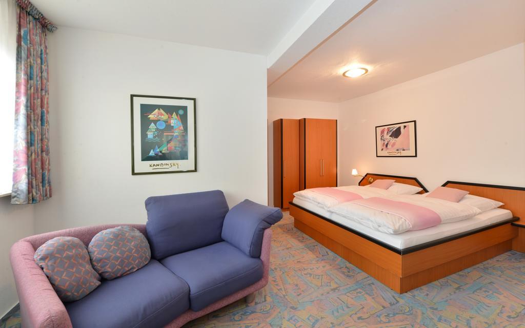 Rhoen-Hotel Sonnenhof - Restaurant & Cafe Poppenhausen Εξωτερικό φωτογραφία
