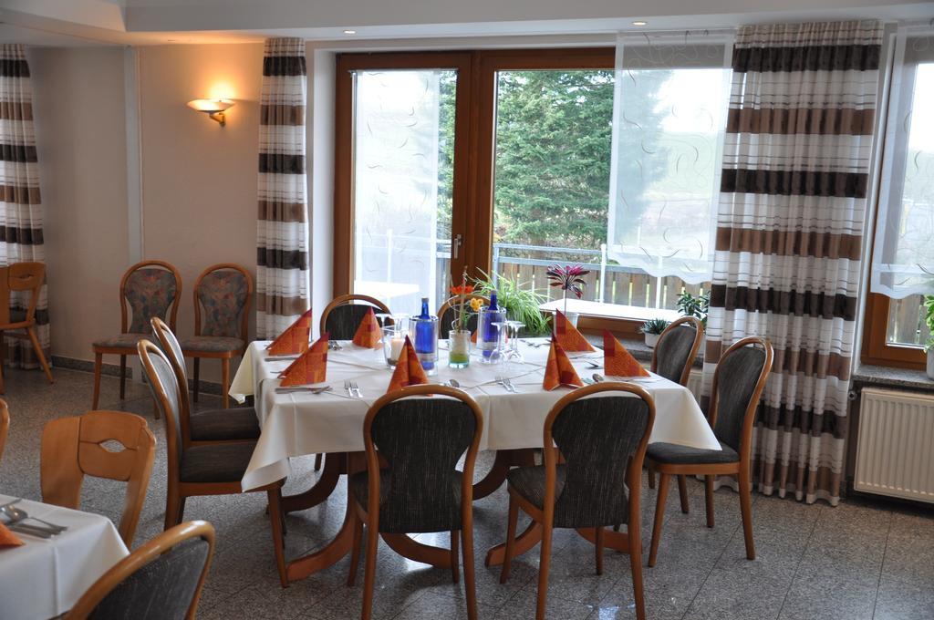 Rhoen-Hotel Sonnenhof - Restaurant & Cafe Poppenhausen Εξωτερικό φωτογραφία