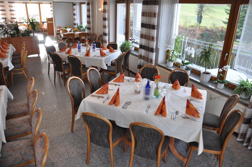 Rhoen-Hotel Sonnenhof - Restaurant & Cafe Poppenhausen Εξωτερικό φωτογραφία