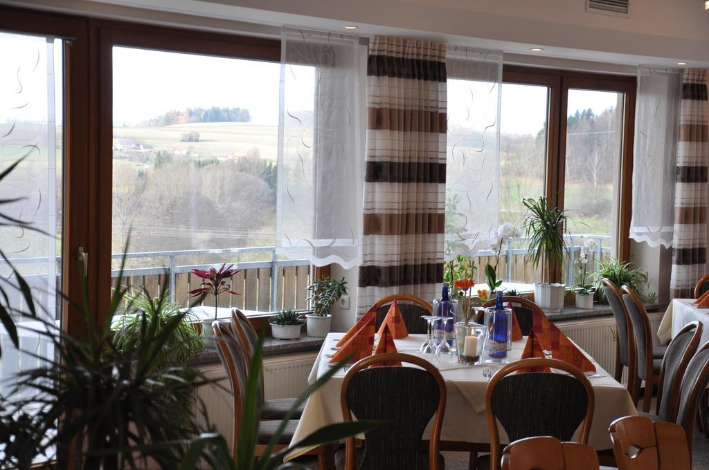 Rhoen-Hotel Sonnenhof - Restaurant & Cafe Poppenhausen Εξωτερικό φωτογραφία