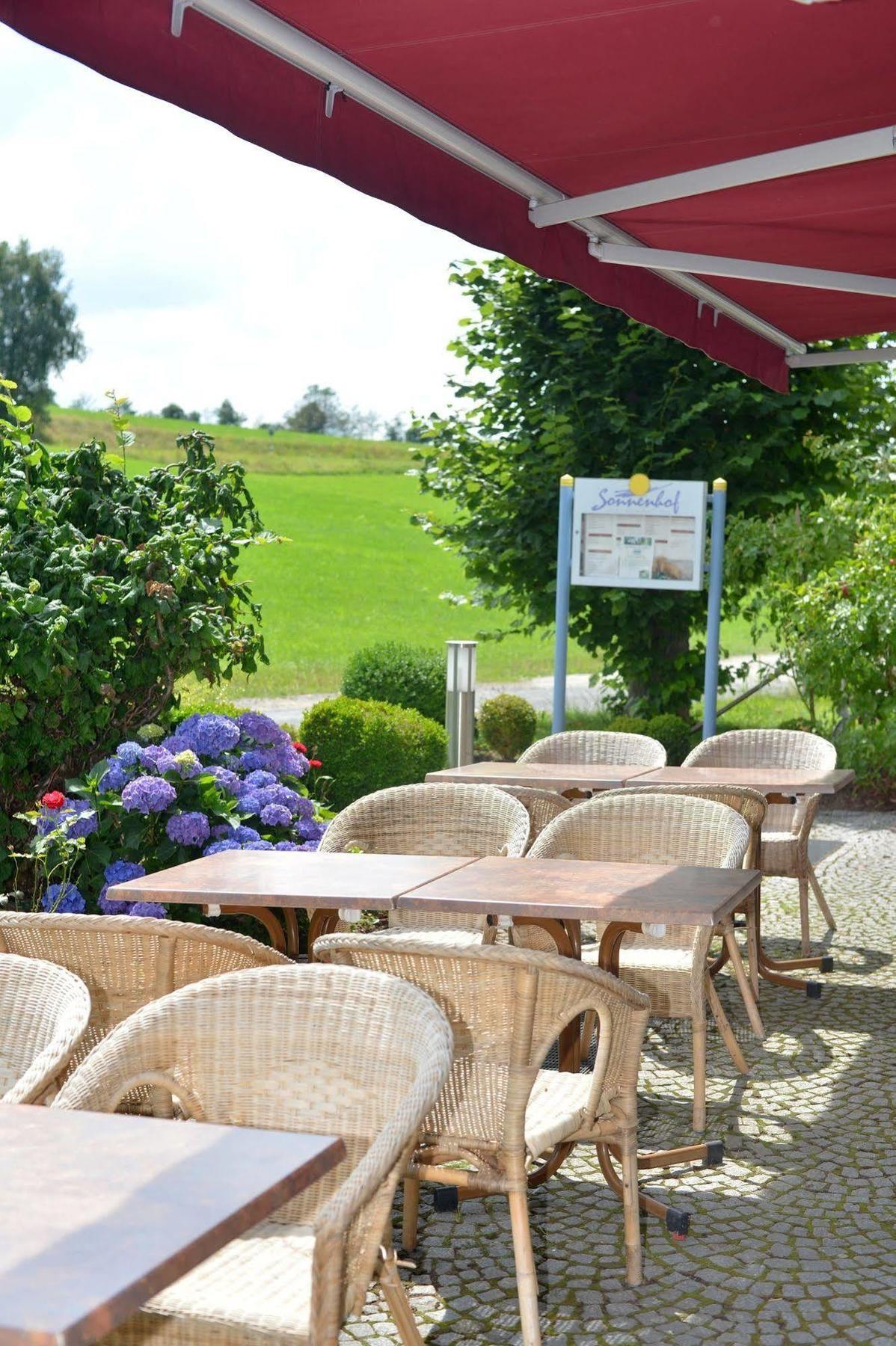 Rhoen-Hotel Sonnenhof - Restaurant & Cafe Poppenhausen Εξωτερικό φωτογραφία