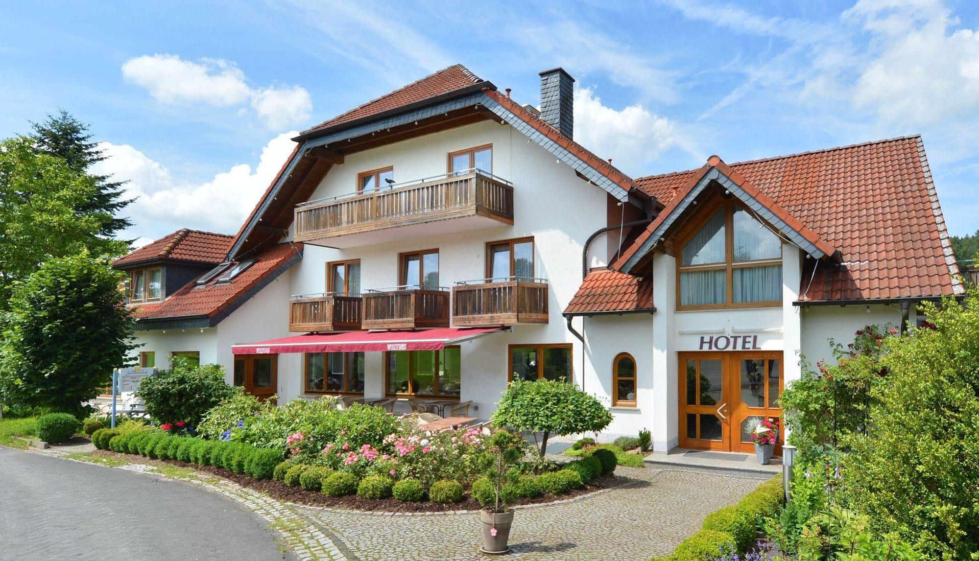 Rhoen-Hotel Sonnenhof - Restaurant & Cafe Poppenhausen Εξωτερικό φωτογραφία
