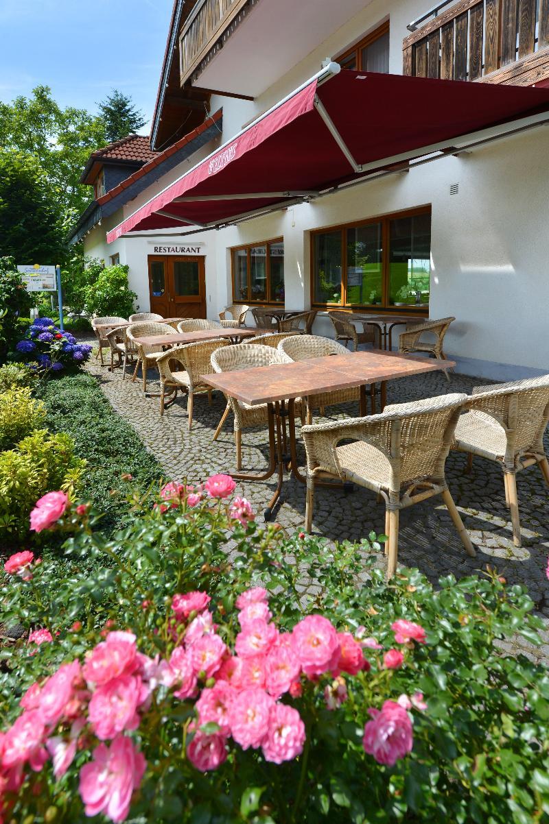 Rhoen-Hotel Sonnenhof - Restaurant & Cafe Poppenhausen Εξωτερικό φωτογραφία
